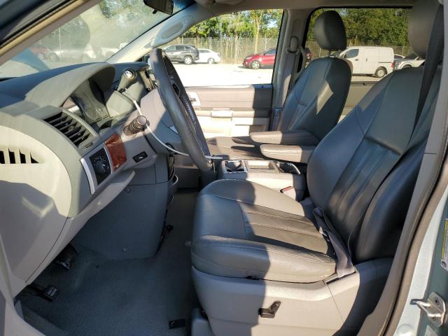 Photo 7 from auction – 2008 CHRYSLER TOWN & COU with VIN 2A8HR54P28R701520