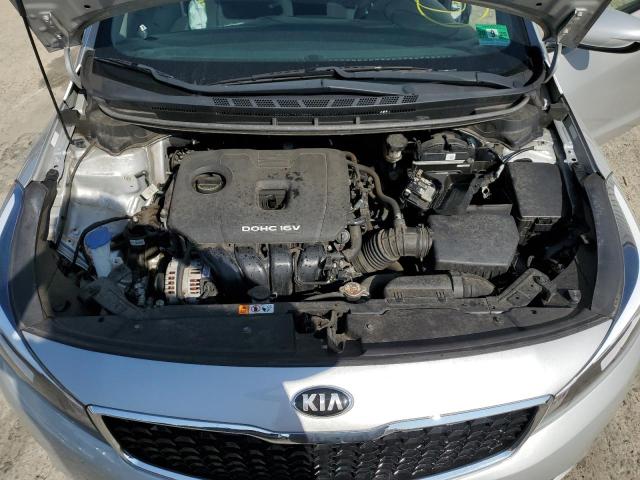 Photo 12 from auction – 2018 KIA FORTE LX with VIN 3KPFK4A76JE275422
