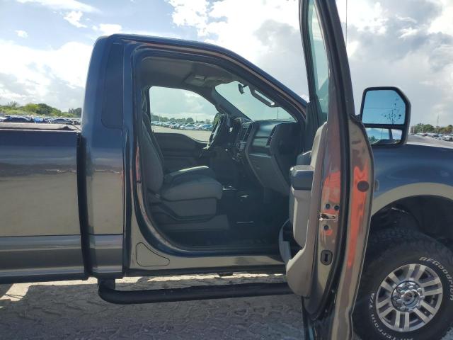 Zdjęcie 10 z aukcji – 2017 FORD F250 SUPER z VIN 1FTBF2BTXHED86449