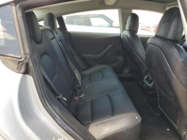 Photo 10 from auction – 2018 TESLA MODEL 3 with VIN 5YJ3E1EA5JF034718