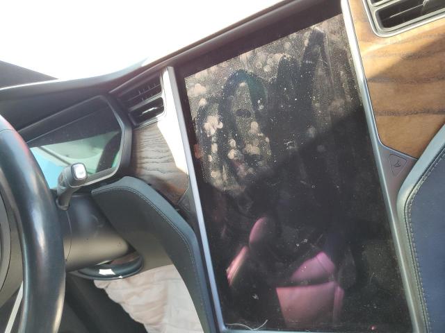Photo 9 from auction – 2019 TESLA MODEL X with VIN 5YJXCBE2XKF160760