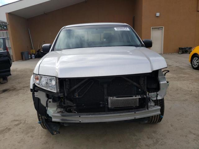 Photo 5 from auction – 2010 HONDA RIDGELINE with VIN 5FPYK1F25AB013221