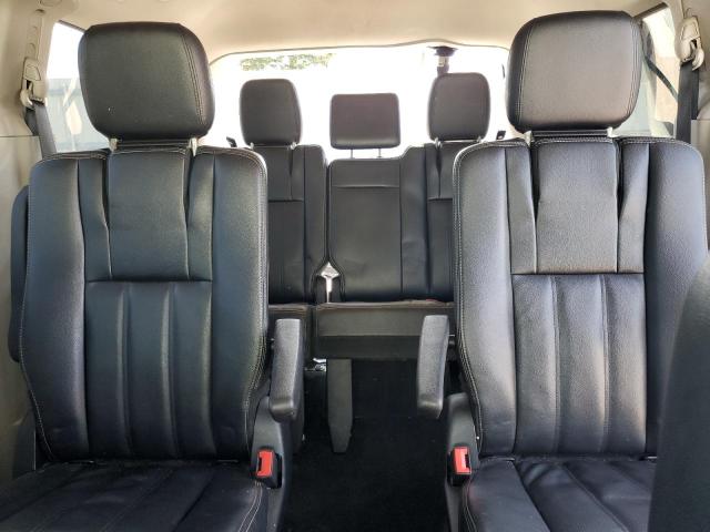 Photo 10 from auction – 2014 CHRYSLER TOWN & COU with VIN 2C4RC1BG8ER160784