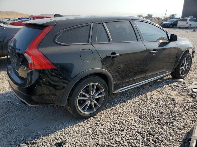 Photo 3 from auction – 2017 VOLVO V60 CROSS with VIN YV440MWK6H1026459