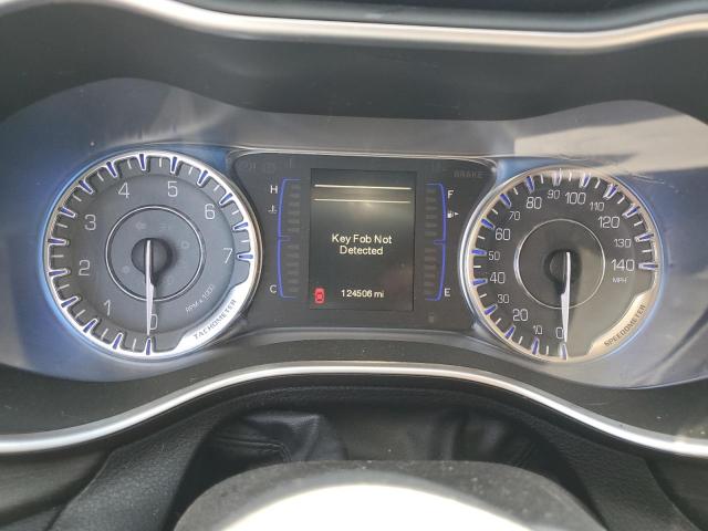 Photo 9 from auction – 2015 CHRYSLER 200 LIMITE with VIN 1C3CCCAB6FN633625