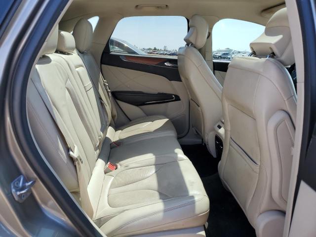 Photo 11 from auction – 2017 LINCOLN MKC SELECT with VIN 5LMCJ2D91HUL21945