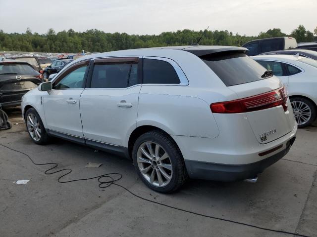 Photo 2 from auction – 2010 LINCOLN MKT with VIN 2LMHJ5AT2ABJ13938