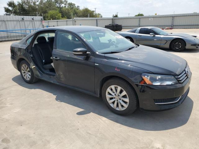 Photo 4 from auction – 2015 VOLKSWAGEN PASSAT S with VIN 1VWAT7A35FC049504