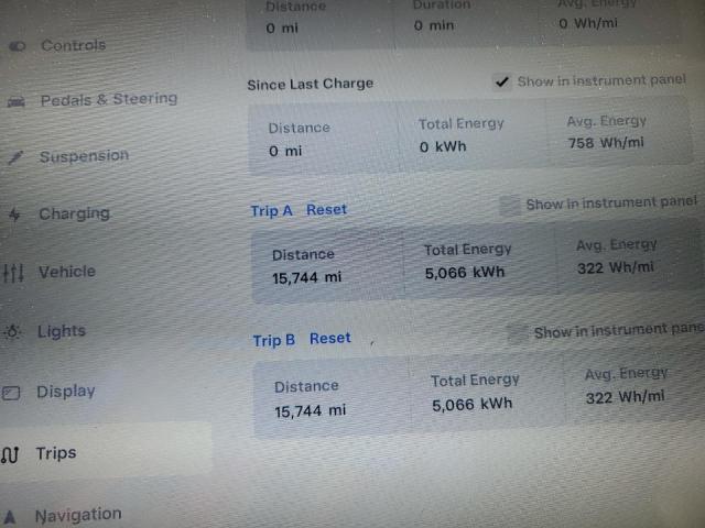 Photo 9 from auction – 2013 TESLA MODEL S with VIN 5YJSA1DN1DFP21811