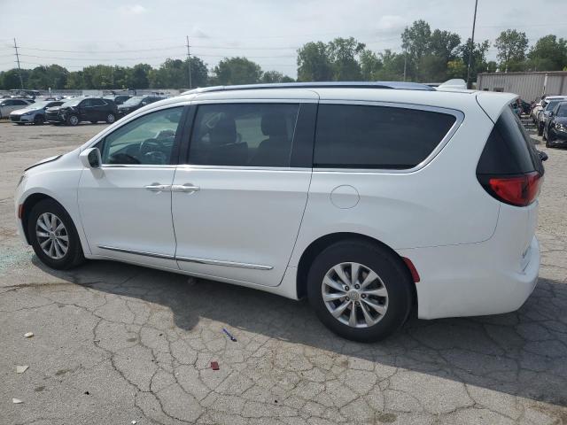 Photo 2 from auction – 2019 CHRYSLER PACIFICA T with VIN 2C4RC1BG9KR554340