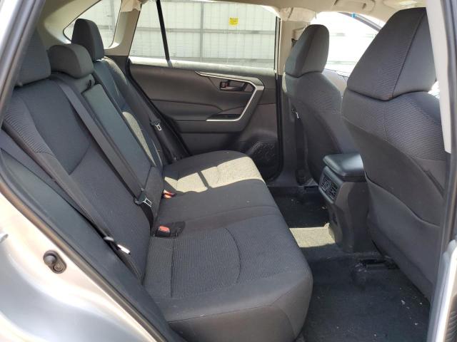 Photo 11 from auction – 2022 TOYOTA RAV4 LE with VIN 2T3F1RFV4NW309701
