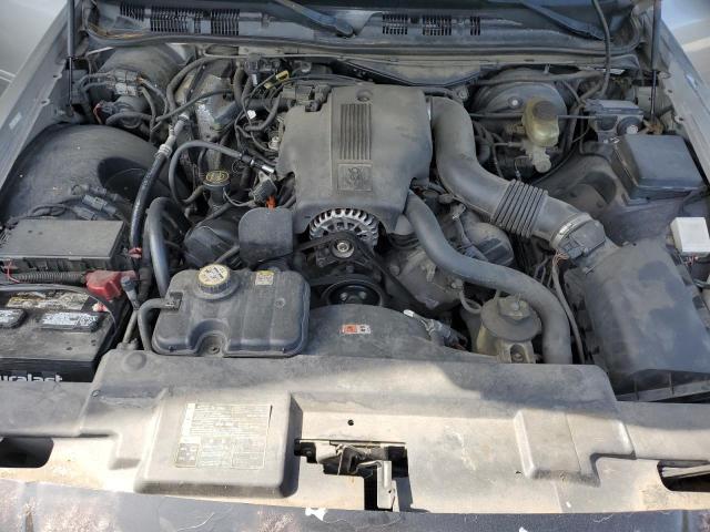 Photo 11 from auction – 2003 FORD CROWN VICT with VIN 2FAHP71W83X220685