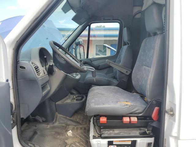 Photo 7 from auction – 2005 DODGE SPRINTER 2 with VIN WD0PD744X55786142