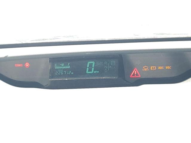 Photo 9 from auction – 2004 TOYOTA PRIUS with VIN JTDKB20U640060128