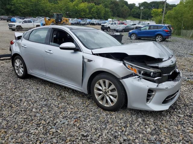 Photo 4 from auction – 2017 KIA OPTIMA EX with VIN 5XXGU4L34HG176754