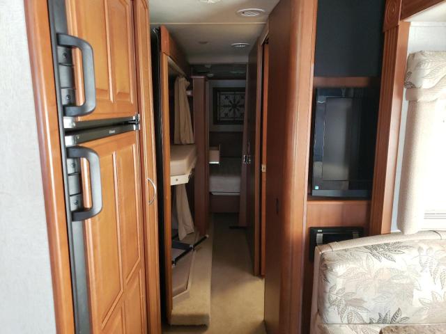 Photo 6 from auction – 2010 WORKHORSE CUSTOM CHASSIS MOTORHOME with VIN 5B4MP67G993439301
