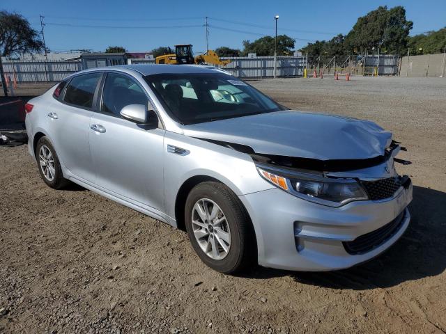 Photo 4 from auction – 2018 KIA OPTIMA with VIN 5XXGT4L34JG215352