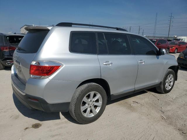 Photo 3 from auction – 2011 TOYOTA HIGHLANDER with VIN 5TDZA3EHXBS008322