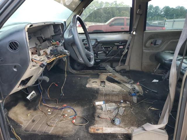 Photo 7 from auction – 1996 GMC SUBURBAN C with VIN 3GKEC16R1TG516669