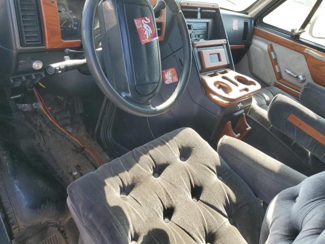 Photo 8 from auction – 1994 CHEVROLET G20 with VIN 1GBEG25K3RF178166