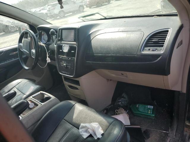 Photo 8 from auction – 2016 CHRYSLER TOWN & COU with VIN 2C4RC1BG0GR289749