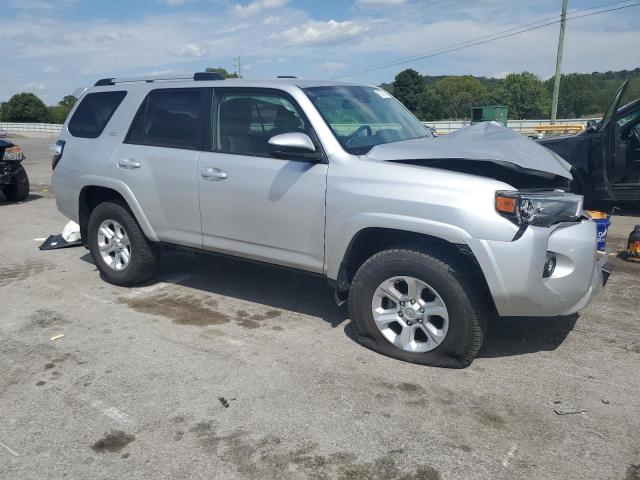 Photo 4 from auction – 2021 TOYOTA 4RUNNER SR with VIN JTEMU5JR7M5875385