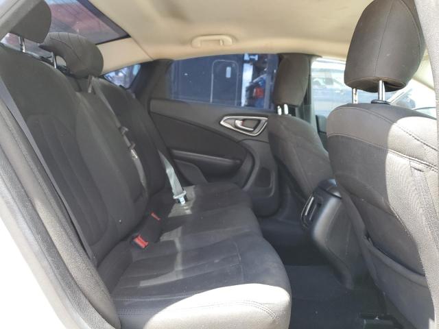Photo 10 from auction – 2016 CHRYSLER 200 LIMITE with VIN 1C3CCCABXGN109394