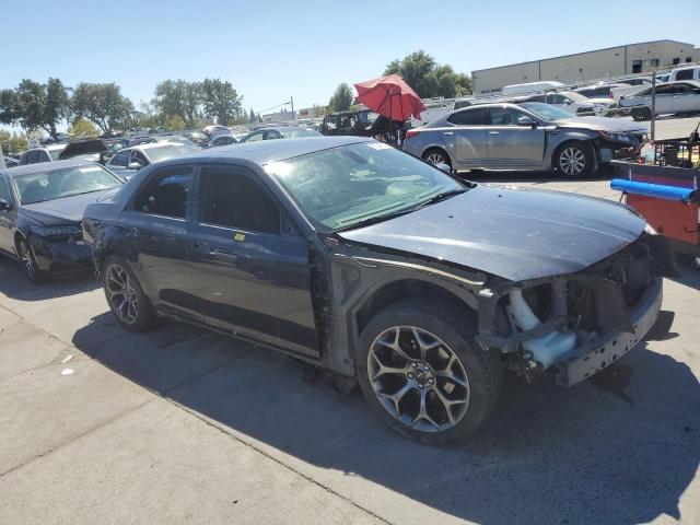 Photo 4 from auction – 2017 CHRYSLER 300 S with VIN 2C3CCABG5HH616146