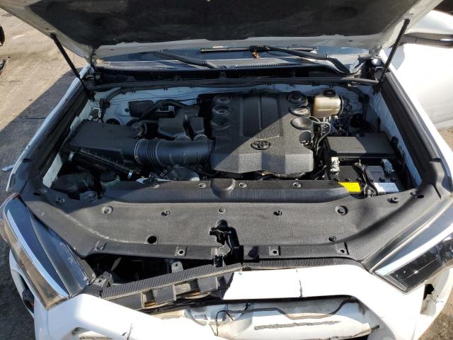 Photo 11 from auction – 2019 TOYOTA 4RUNNER SR with VIN JTEBU5JR8K5648873