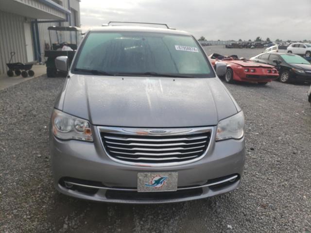 Photo 5 from auction – 2016 CHRYSLER TOWN & COU with VIN 2C4RC1BG5GR288614