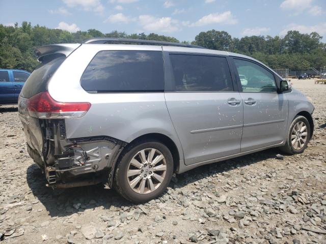 Photo 3 from auction – 2013 TOYOTA SIENNA XLE with VIN 5TDDK3DC4DS067592