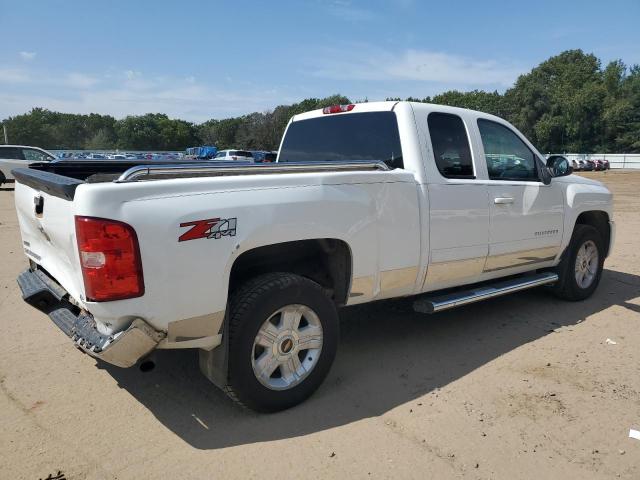 Photo 3 from auction – 2011 CHEVROLET SILVERADO with VIN 1GCRKTE36BZ245860