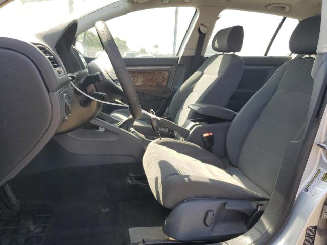 Photo 7 from auction – 2006 VOLKSWAGEN RABBIT with VIN WVWCR71K86W145790
