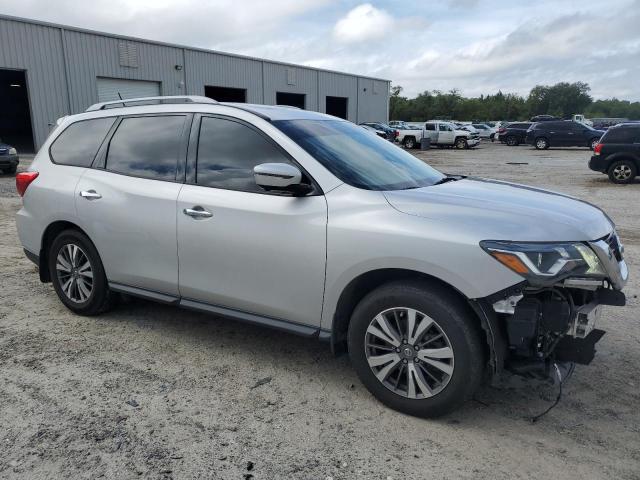 Photo 4 from auction – 2017 NISSAN PATHFINDER with VIN 5N1DR2MN0HC667598