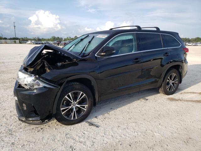 Photo 1 from auction – 2019 TOYOTA HIGHLANDER with VIN 5TDBZRFH7KS957113