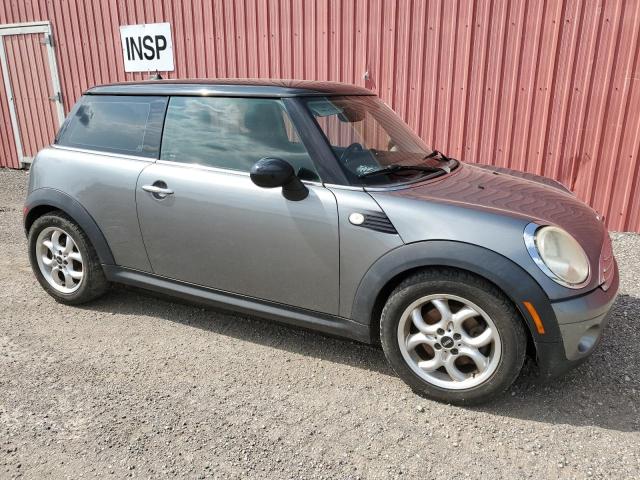 Photo 4 from auction – 2010 MINI COOPER with VIN WMWMF3C58ATZ66215
