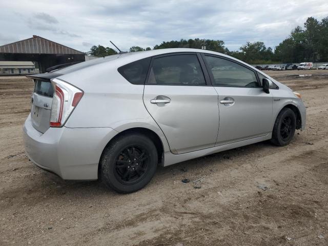 Photo 3 from auction – 2013 TOYOTA PRIUS with VIN JTDKN3DU4D5575817