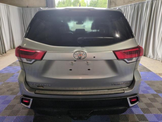 Photo 6 from auction – 2018 TOYOTA HIGHLANDER with VIN 5TDDZRFH5JS815754