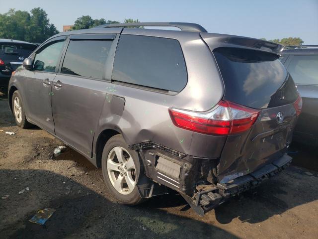 Photo 2 from auction – 2017 TOYOTA SIENNA LE with VIN 5TDKZ3DC4HS875837