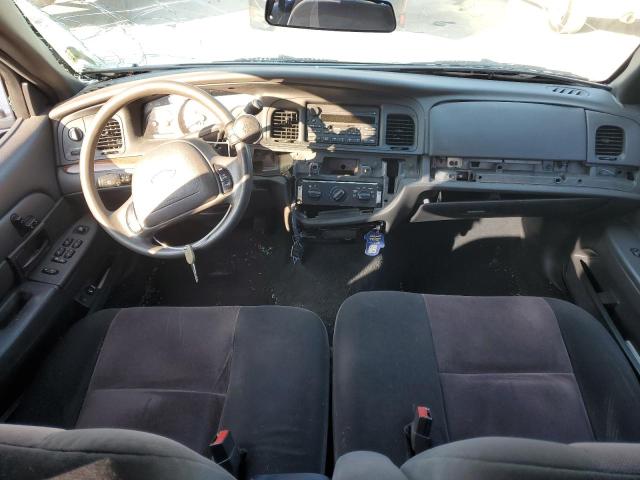Photo 8 from auction – 2004 FORD CROWN VICT with VIN 2FAFP73W64X182718