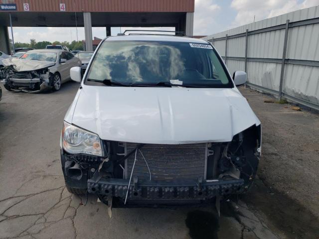 Photo 5 from auction – 2016 CHRYSLER TOWN & COU with VIN 2C4RC1BG5GR198170