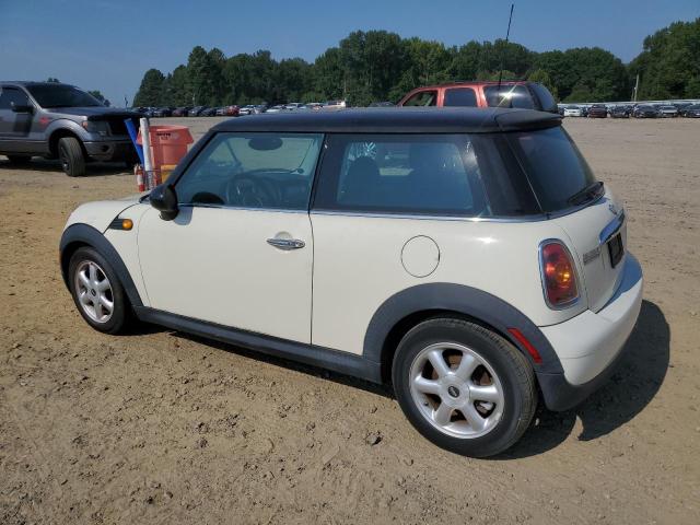 Photo 2 from auction – 2008 MINI COOPER with VIN WMWMF33568TT66416