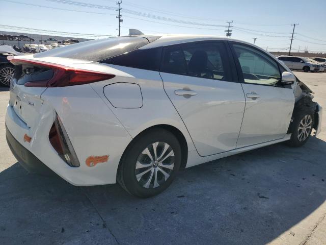 Photo 3 from auction – 2020 TOYOTA PRIUS PRIM with VIN JTDKARFPXL3160730