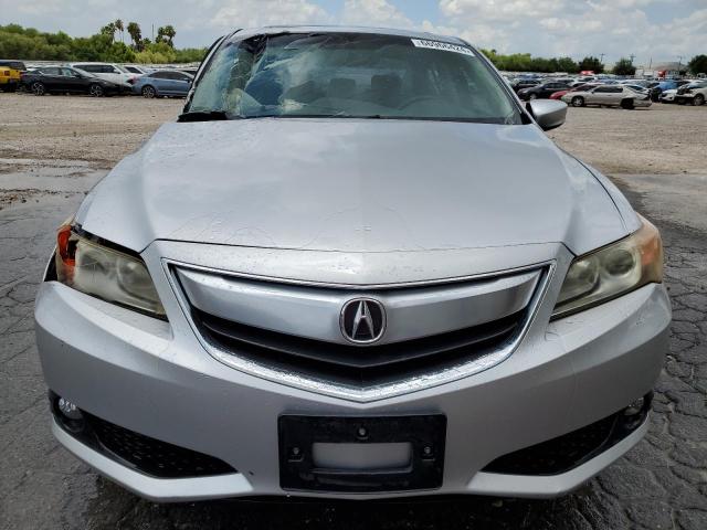 Photo 5 from auction – 2013 ACURA ILX 24 PRE with VIN 19VDE2E5XDE000306