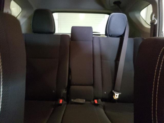 Photo 10 from auction – 2017 TOYOTA RAV4 XLE with VIN JTMRFREV8HJ155982