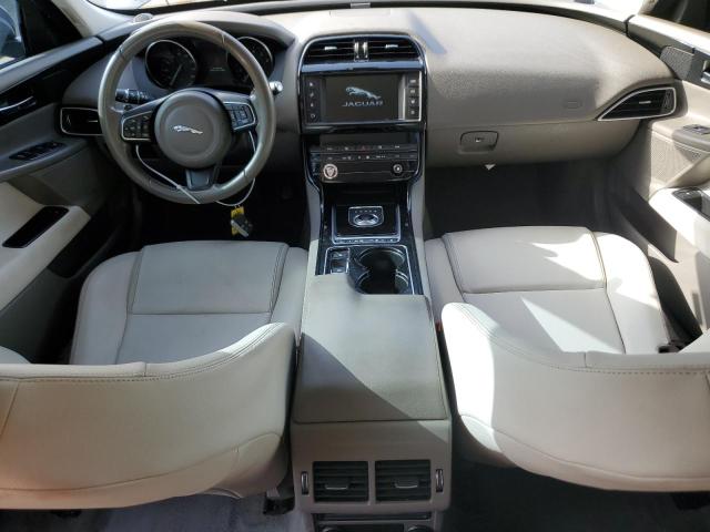 Photo 8 from auction – 2017 JAGUAR XE with VIN SAJAR4BG5HA958764