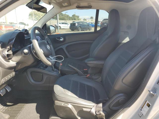 Photo 7 from auction – 2016 SMART FORTWO with VIN WMEFJ5DA9GK077148