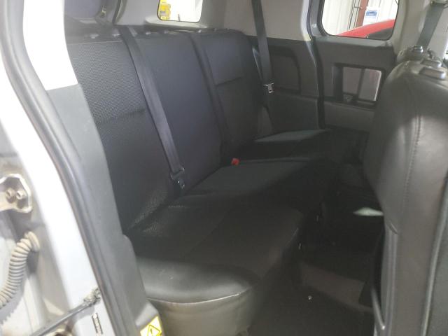 Photo 11 from auction – 2014 TOYOTA FJ CRUISER with VIN JTEBU4BF2EK204568