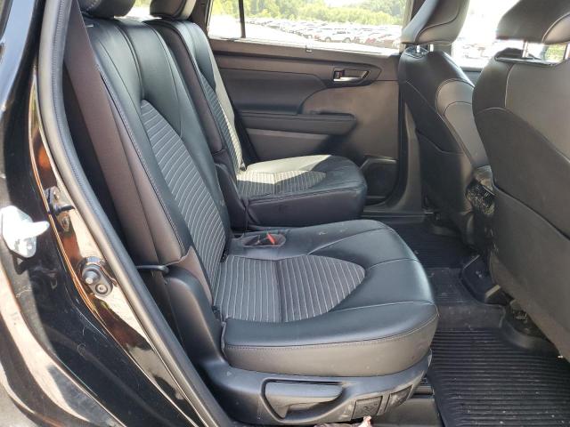 Photo 11 from auction – 2022 TOYOTA HIGHLANDER with VIN 5TDLZRBH7NS235476