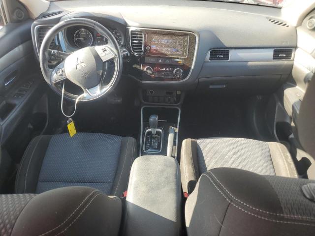 Photo 8 from auction – 2018 MITSUBISHI OUTLANDER with VIN JA4AD3A34JZ027826
